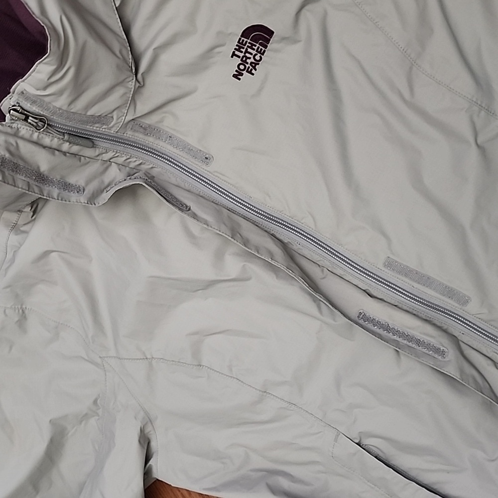 The north face windbreaker with hood lg - Picture 7 of 14